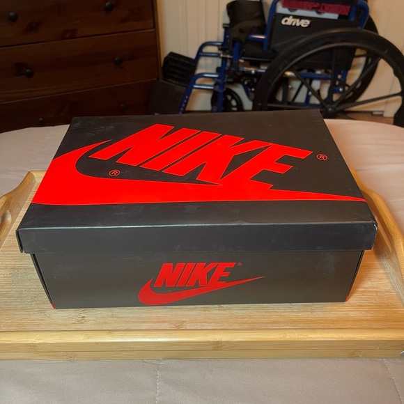 Nike Air Jordan 1 Element GORE-TEX Legend Sand Medium Olive - Picture 13 of 14